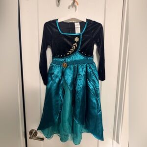 New Frozen 2 Anna Costume Deluxe Dress and Cape Outfit Size 4-6